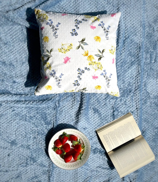 Elevate Your Home: The Art of Simple and Elegant Curtains and Cushions